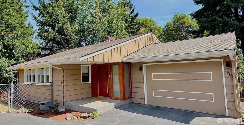 Photo of 2918 74th Avenue, Mercer Island, WA 98040 (MLS # 2444225)