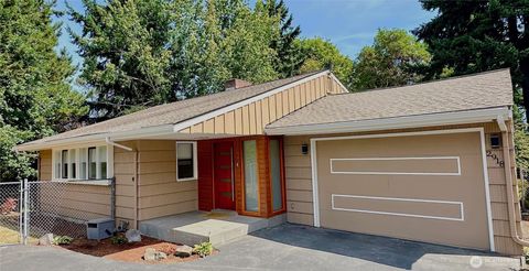 Photo of 2918 74th Avenue, Mercer Island, WA 98040 (MLS # 2444225)