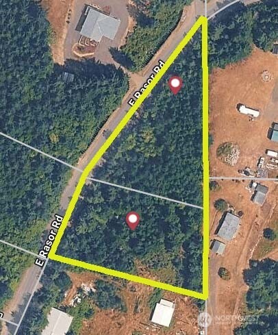 1552 E Trails End (& RASOR) Drive