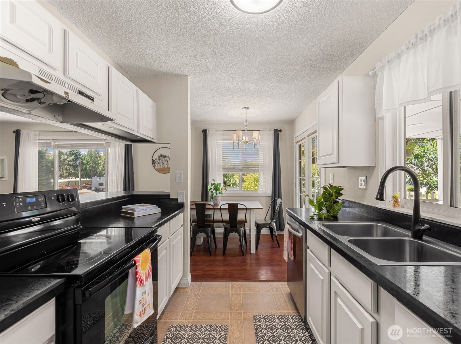593 Rolfs Place