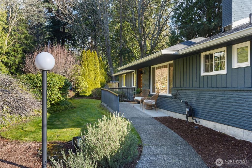 Photo of 23609 110th Place W, Woodway, WA 98020 (MLS # 2469708)