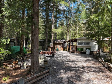 Photo of 24 4 Drial Loop, Deming, WA 98244 (MLS # 2363566)