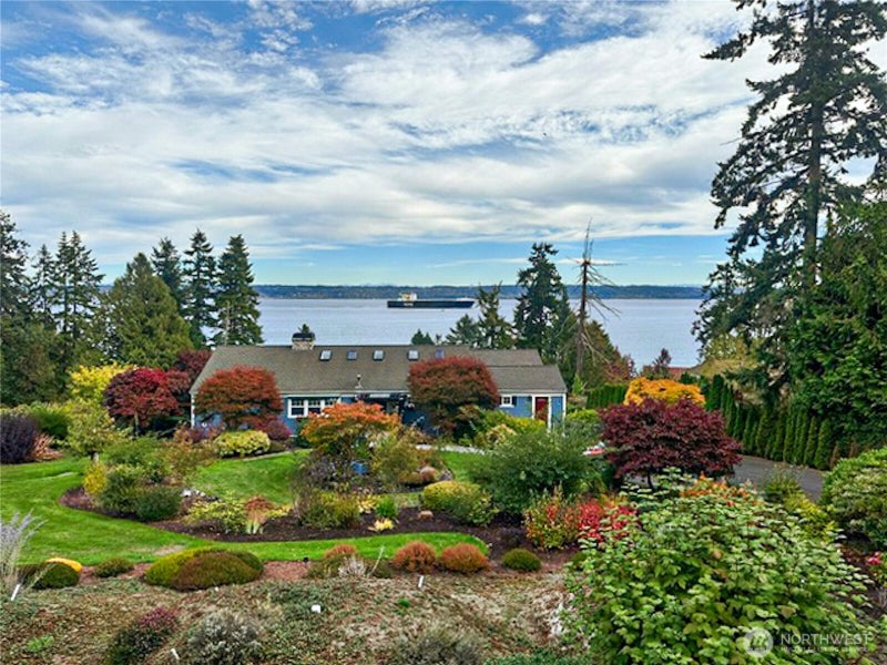 21322 NE President Point Road