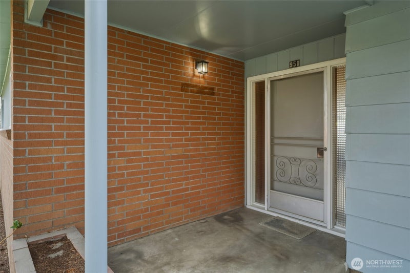 950 SE 12th Street