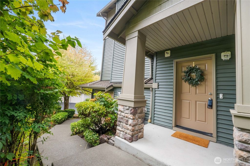 Photo of 21507 42nd Avenue S #F3, SeaTac, WA 98198 (MLS # 2433558)