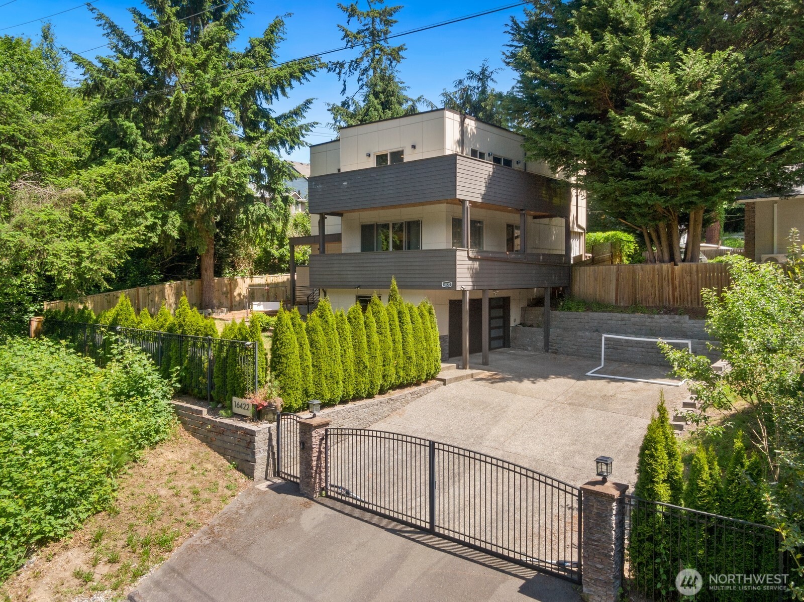 16422 76th Avenue NE