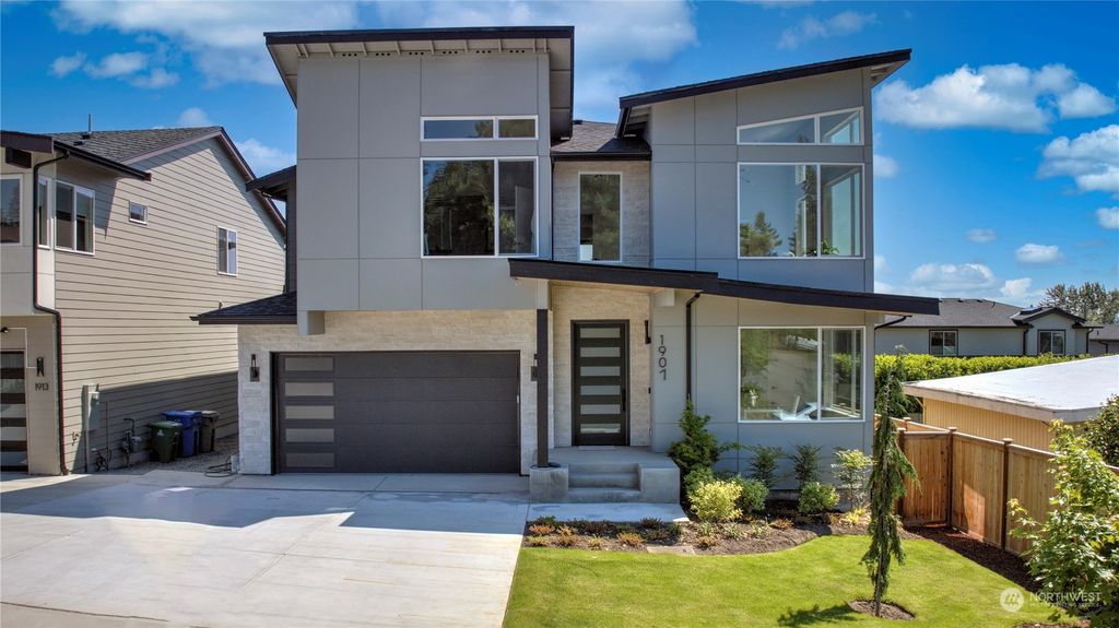 Photo of 1907 NE 14th Street, Renton, WA 98056 (MLS # 2031651)