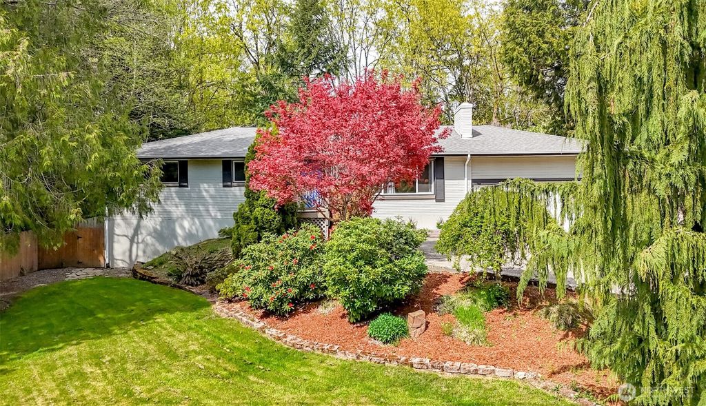 Photo of 20808 SE 271st Street, Covington, WA 98042 (MLS # 2499135)