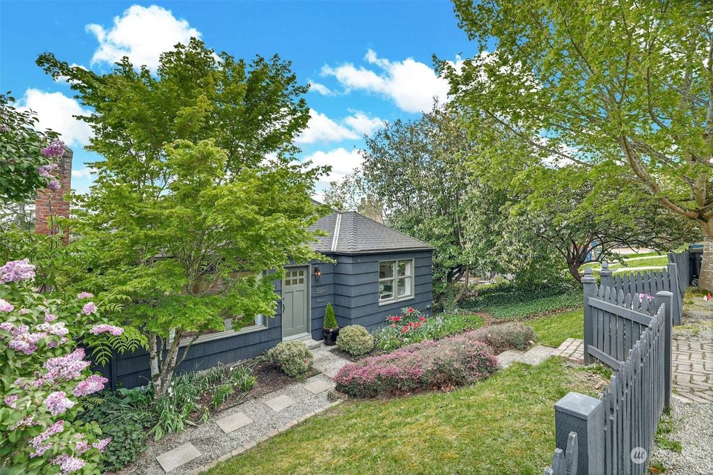 Photo of 3822 41st Avenue S, Seattle, WA 98118 (MLS # 2222261)