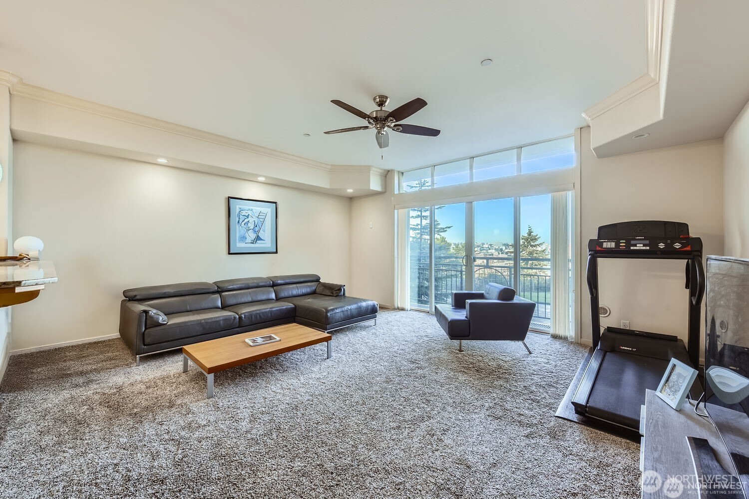 320 E 32nd Street 105