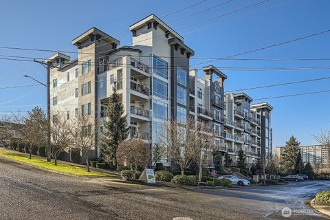320 E 32nd Street 105 Tacoma WA 98404