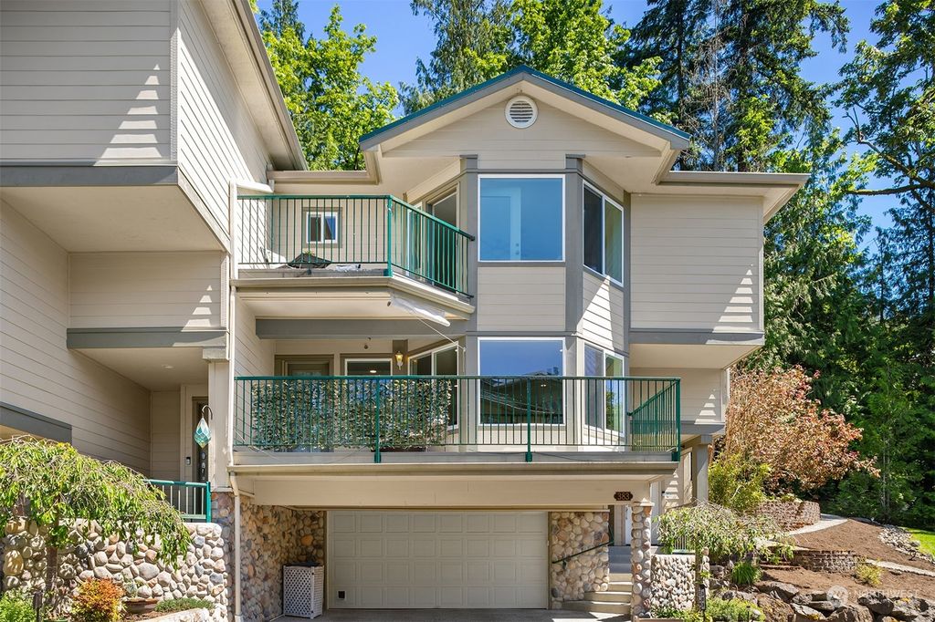 Photo of 383 12th Avenue NW #383, Issaquah, WA 98027 (MLS # 2249439)