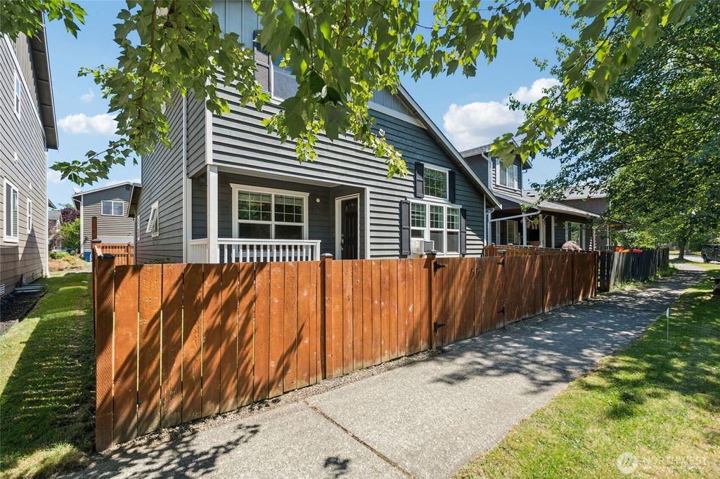 Photo of 201 Willow Avenue, Sultan, WA 98294 (MLS # 2398242)