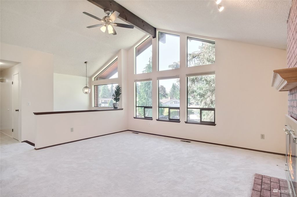 Photo of 16031 SE 167th Place, Renton, WA 98058 (MLS # 1991056)