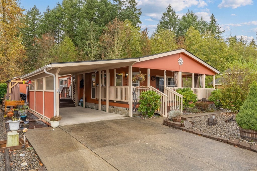 Photo of 1101 Scheuber RD S #18, Centralia, WA 98531 (MLS # 2597406)