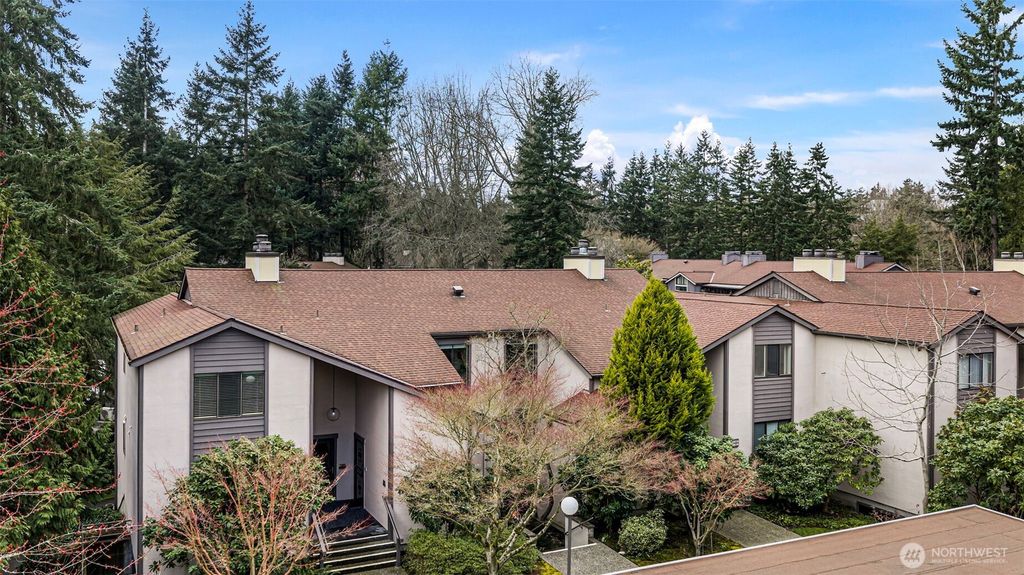 Photo of 1602 NE 140th Street #N2, Seattle, WA 98125 (MLS # 2515003)