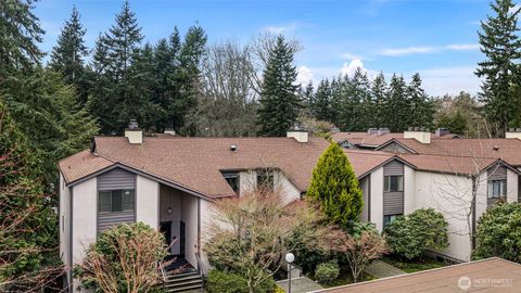 Photo of 1602 NE 140th Street #N2, Seattle, WA 98125 (MLS # 2515003)