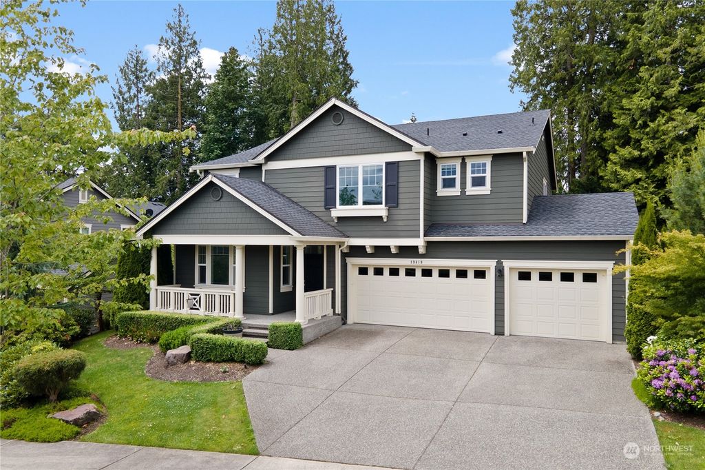 Photo of 19419 109th Court NE, Bothell, WA 98011 (MLS # 2246537)