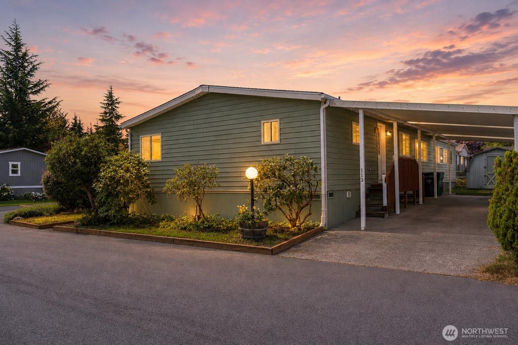 Photo of 31600 126th Avenue SE #113, Auburn, WA 98092 (MLS # 2566371)