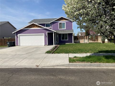 Photo of 2020 Perch Avenue, Moses Lake, WA 98837 (MLS # 2402718)