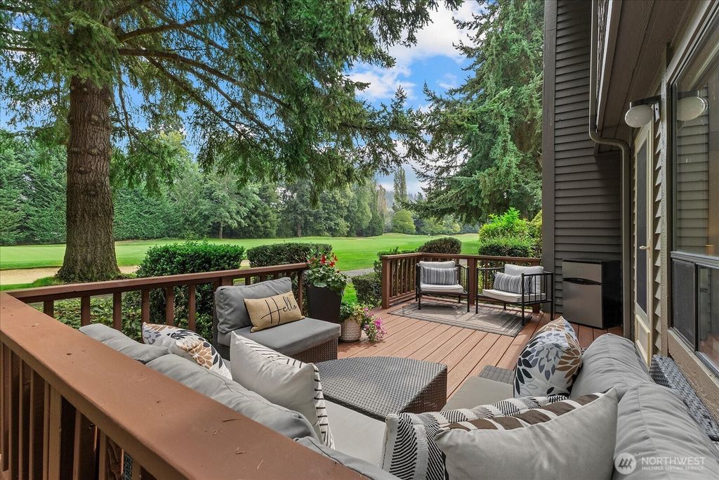 Photo of 16972 65th Lane NE, Kenmore, WA 98028 (MLS # 2360711)