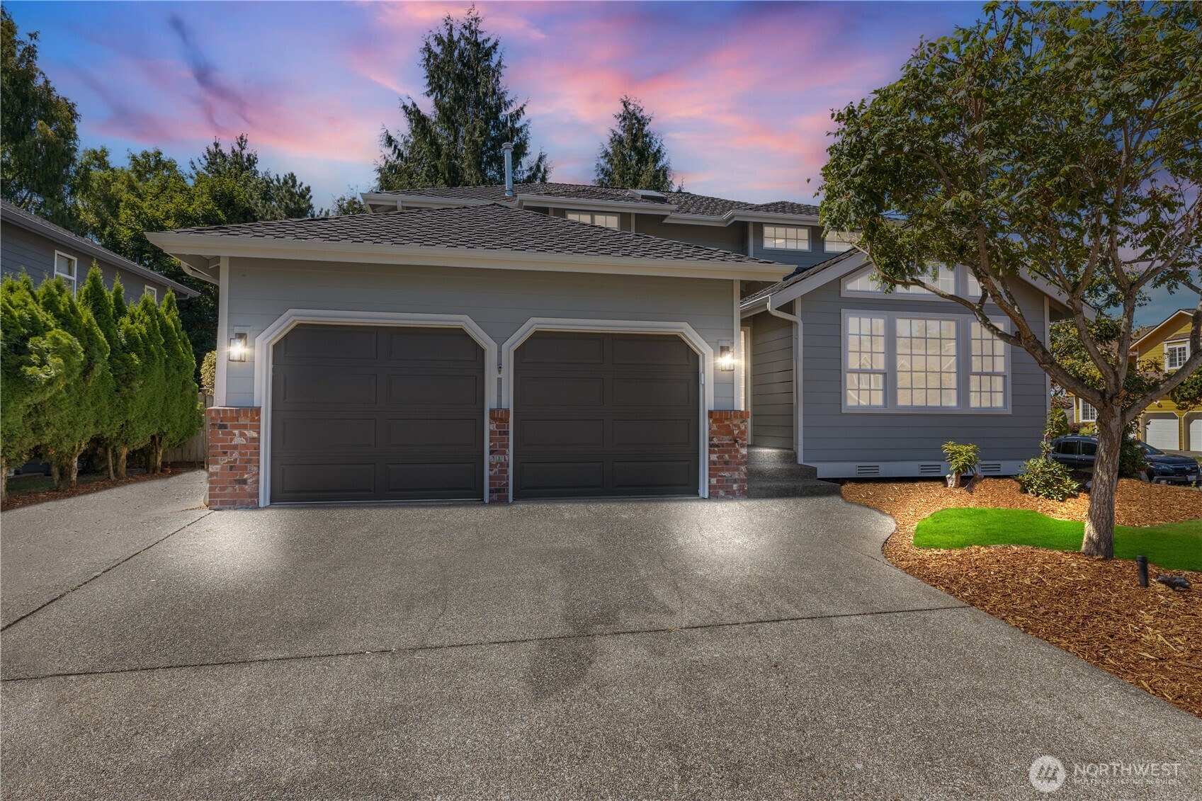 1955 S 370th Court