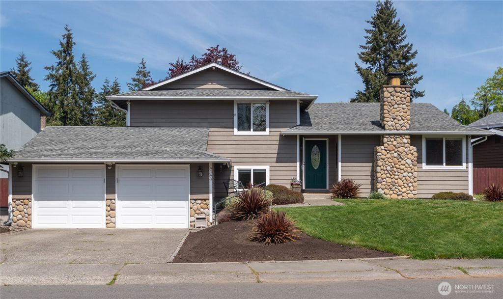 Photo of 4144 SW 322nd Street, Federal Way, WA 98023 (MLS # 2512401)