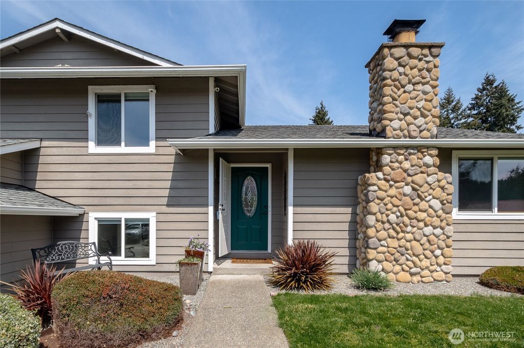 Photo of 4144 SW 322nd Street, Federal Way, WA 98023 (MLS # 2512401)
