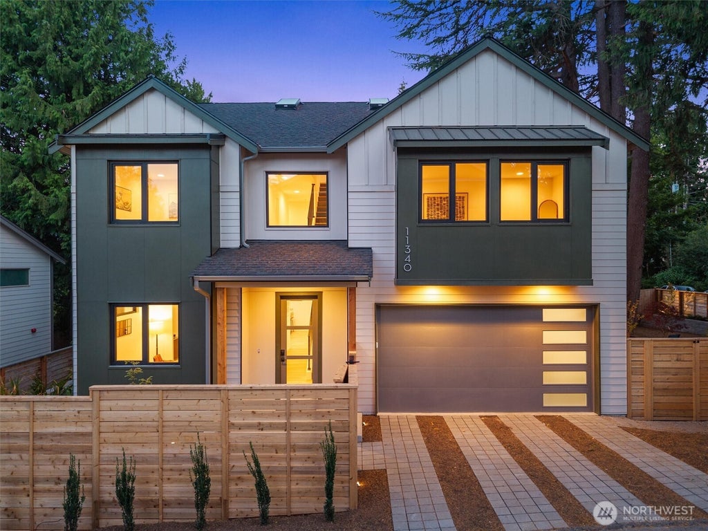 Photo of 11340 23rd Avenue NE, Seattle, WA 98125 (MLS # 2576909)