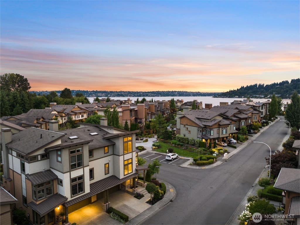 Photo of 1211 N 42nd Place, Renton, WA 98056 (MLS # 2541803)
