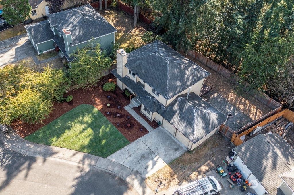 Photo of 26219 187th Place SE, Covington, WA 98042 (MLS # 1999793)