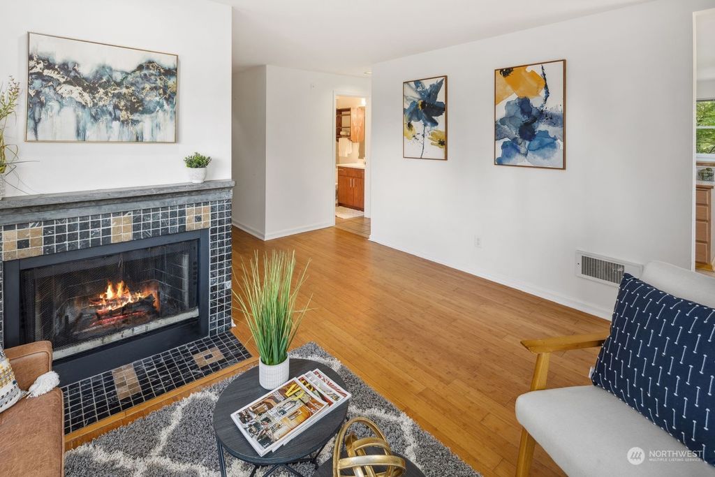 Photo of 3901 Fremont Avenue N #302, Seattle, WA 98103 (MLS # 2227782)