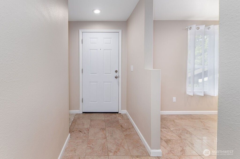 Photo of 26335 116th Avenue SE #H303, Kent, WA 98030 (MLS # 2373454)