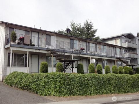 Photo of 500 75th Street SE #10, Everett, WA 98203 (MLS # 2505438)