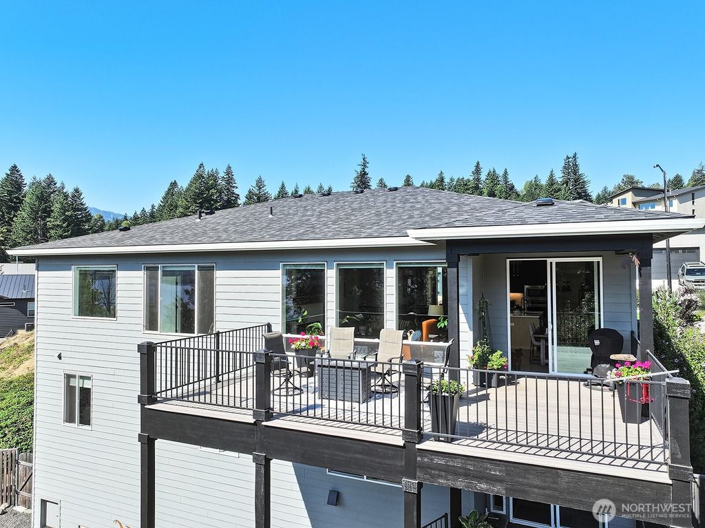 Photo of 220 NE Lower Basso Circle, Stevenson, WA 98648 (MLS # 2441570)
