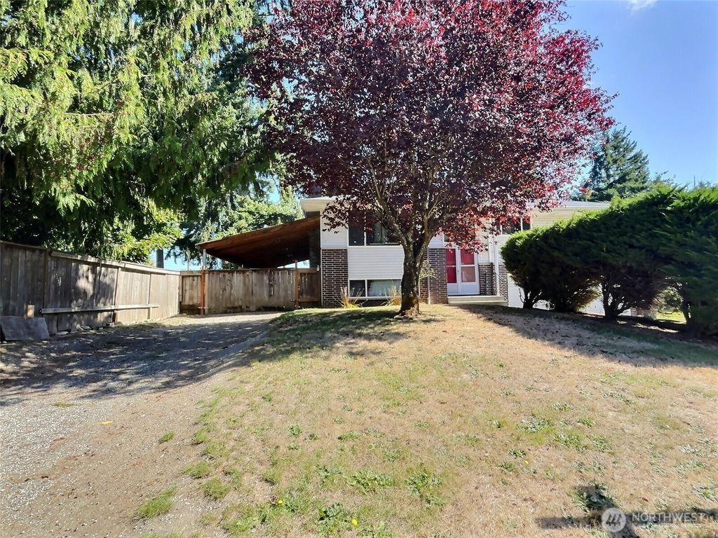 Photo of 32216 39th Avenue S, Federal Way, WA 98001 (MLS # 2435234)