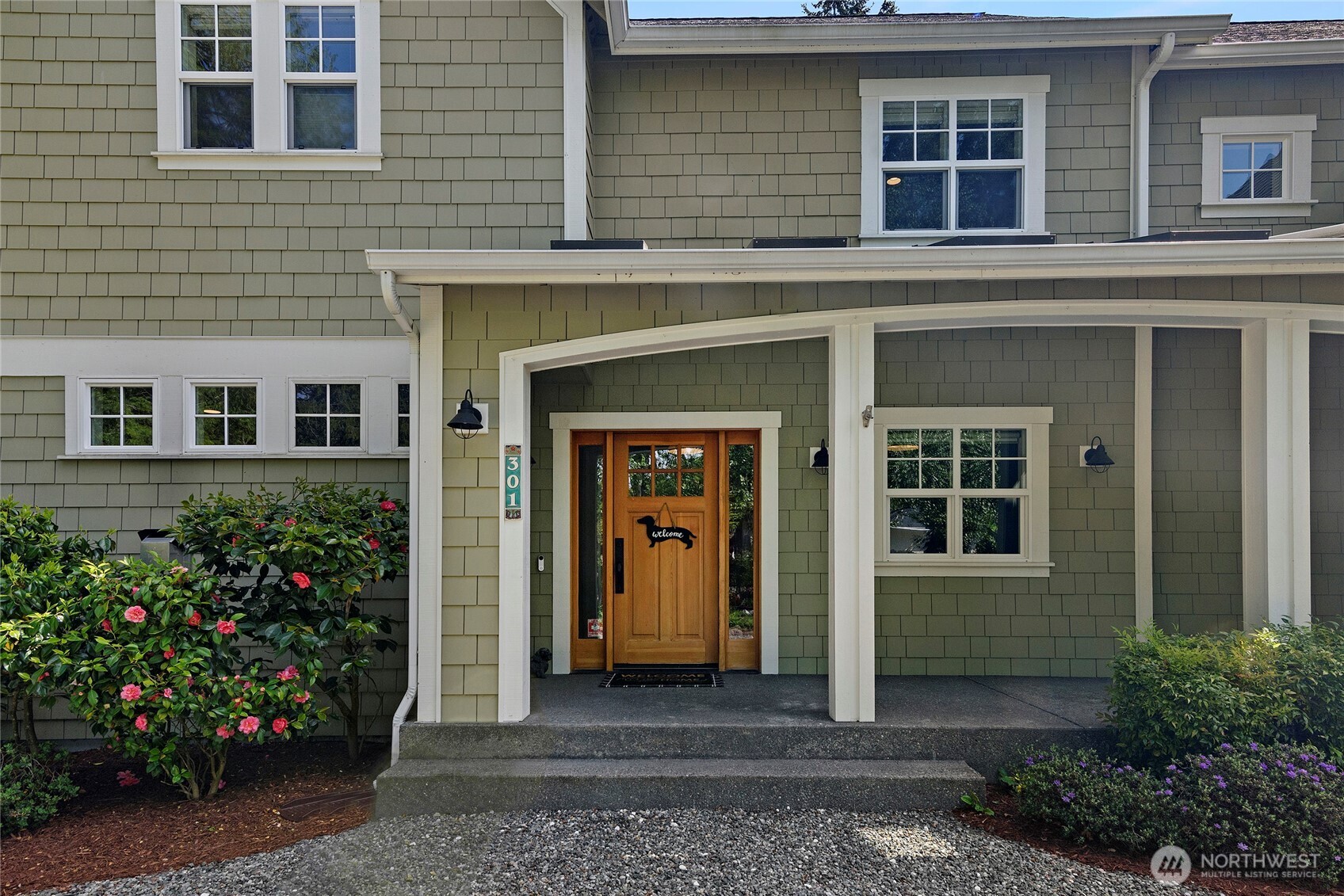301 Weaver Road NW