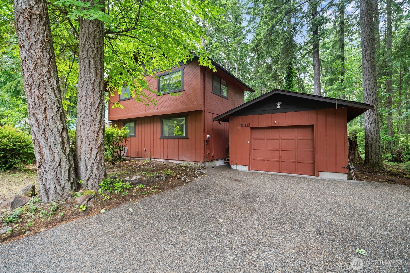 11315 Country Club Drive
