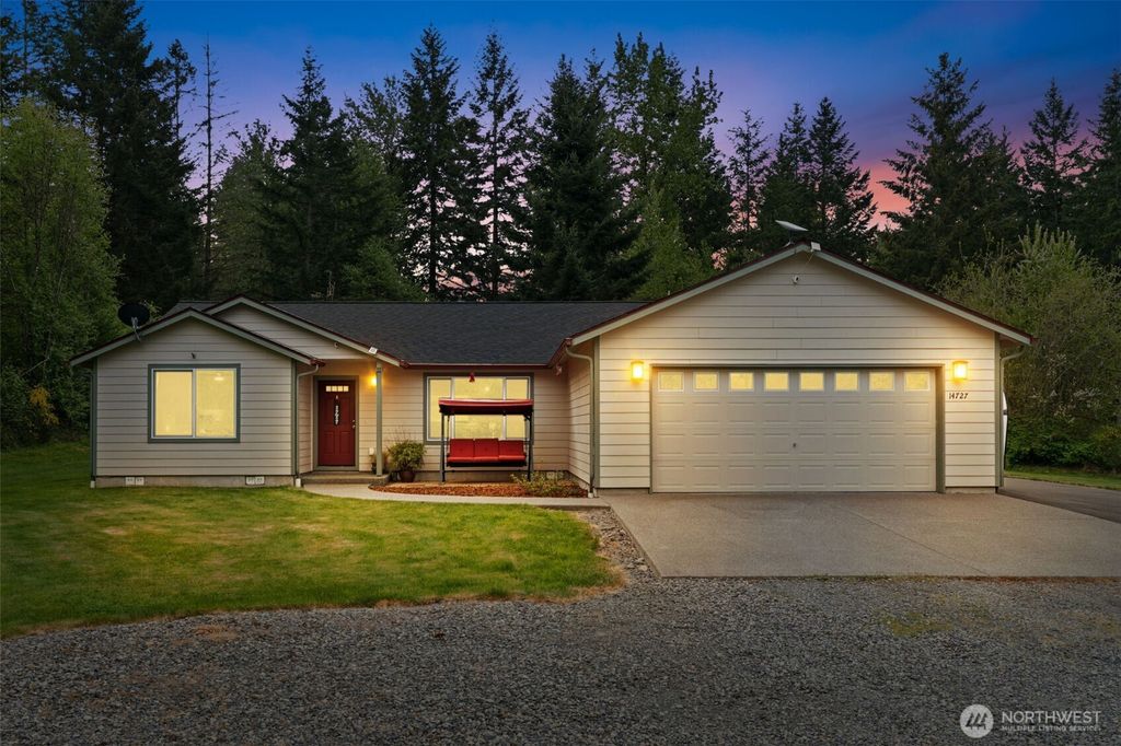 Photo of 14727 SE 119th Way, Yelm, WA 98597 (MLS # 2523272)
