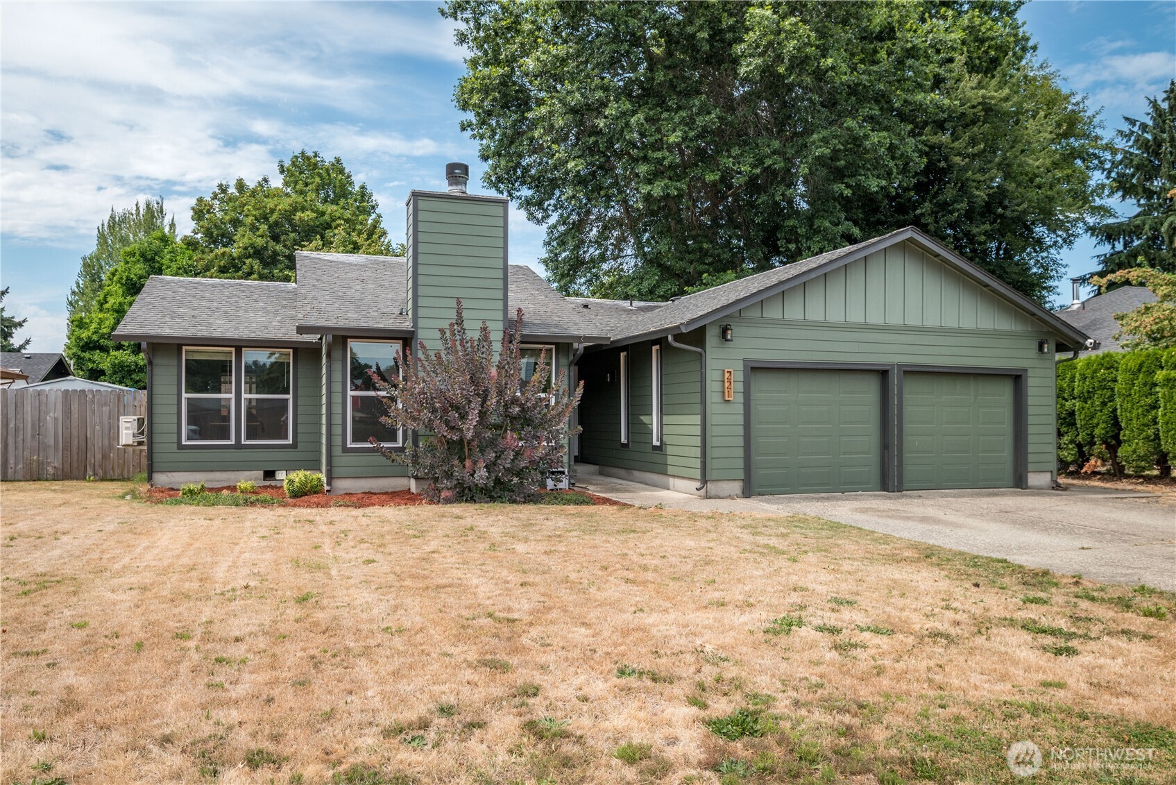 221 Valley Way