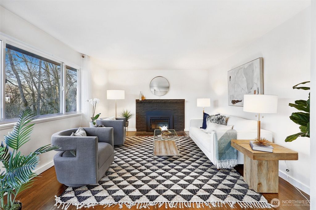 Photo of 6346 26th Avenue SW, Seattle, WA 98106 (MLS # 2498296)