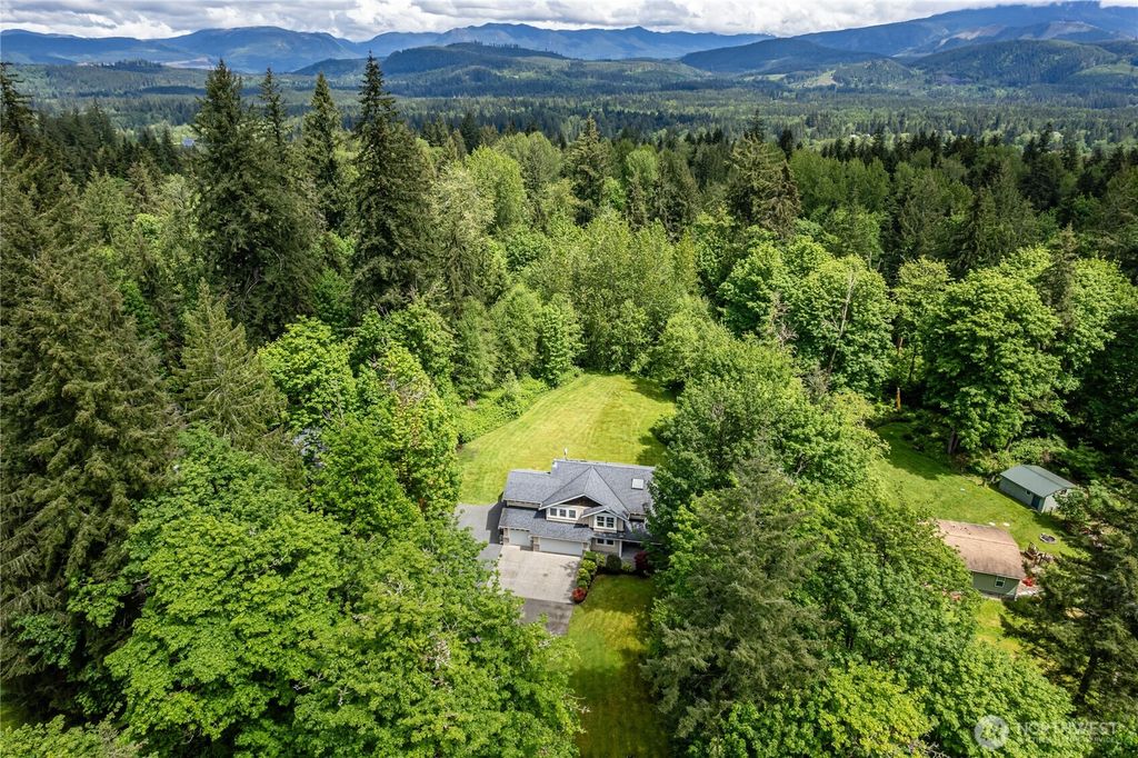 Photo of 5215 E Lake Bosworth Dr Dr, Snohomish, WA 98290 (MLS # 2378444)