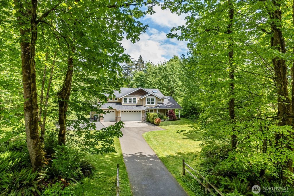 Photo of 5215 E Lake Bosworth Dr Dr, Snohomish, WA 98290 (MLS # 2378444)