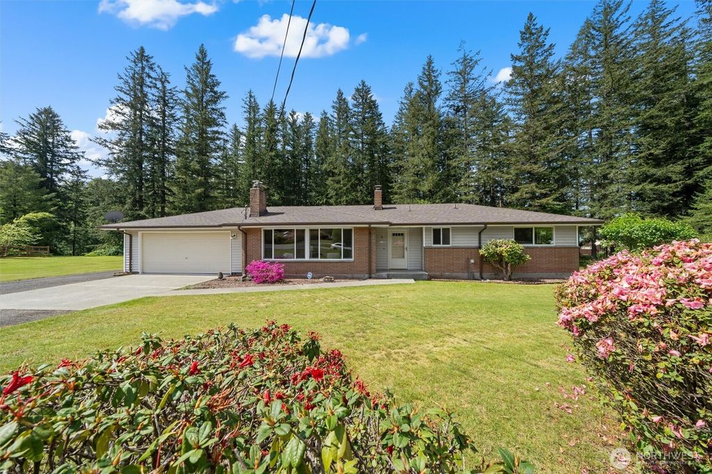 Photo of 27405 Retreat Kanasket Road SE, Ravensdale, WA 98051 (MLS # 2496918)