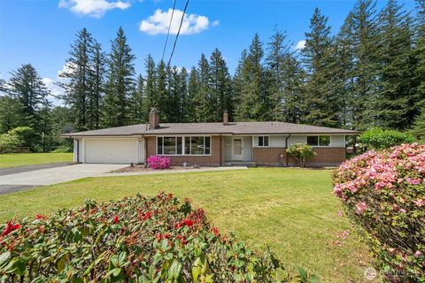 Photo of 27405 Retreat Kanasket Road SE, Ravensdale, WA 98051 (MLS # 2496918)