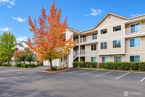 Photo of 2009 196th Street SE #D202, Bothell, WA 98012 (MLS # 2587224)