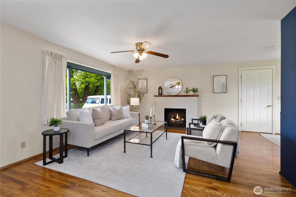 Photo of 30602 1st Place S, Federal Way, WA 98003 (MLS # 2373132)