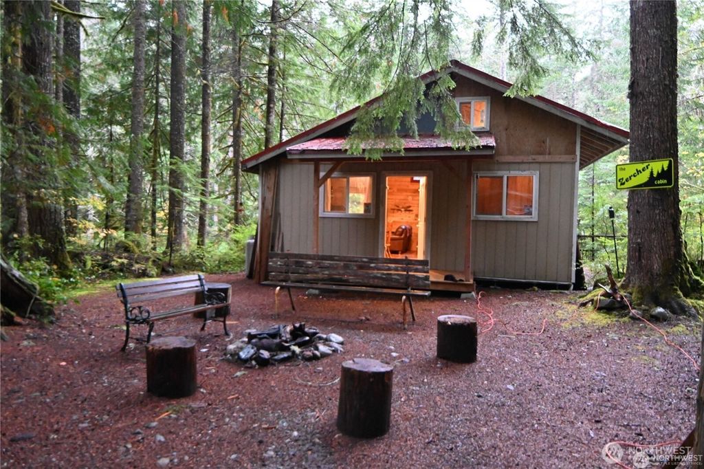 Photo of 59413 Silver Creek Way, Sultan, WA 98294 (MLS # 2378430)