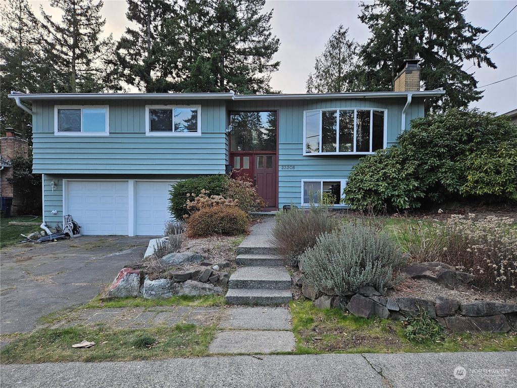 Photo of 23208 66th Avenue W, Mountlake Terrace, WA 98043 (MLS # 2191694)