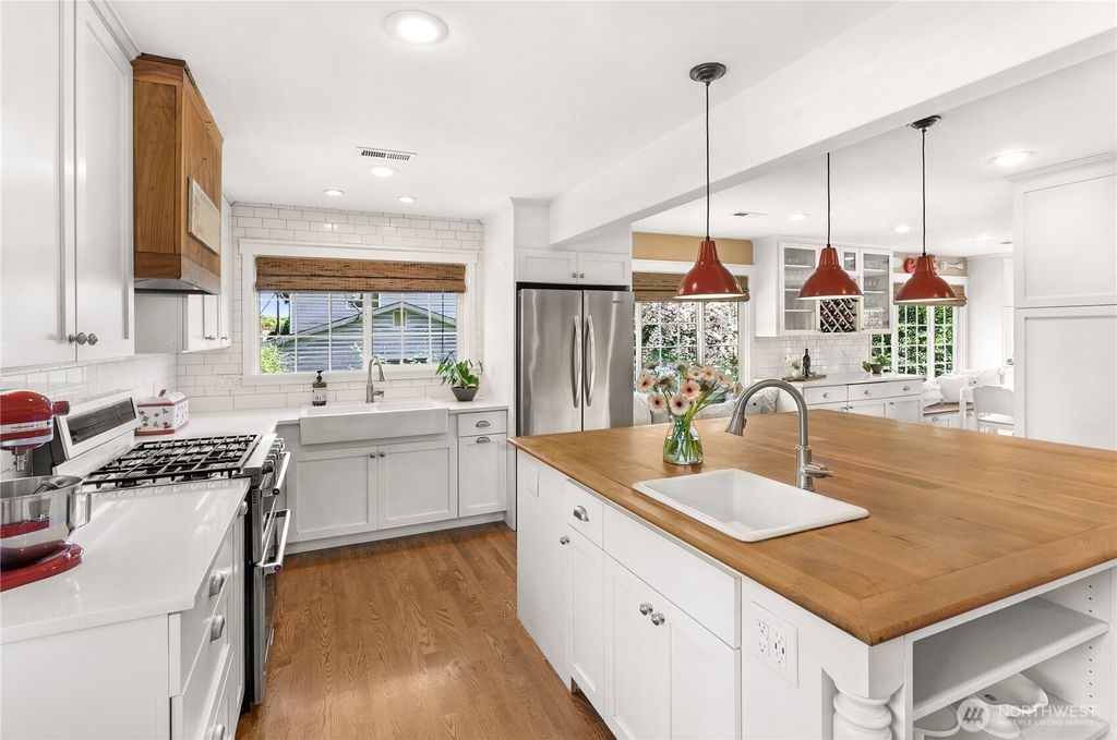 Photo of 1908 TERRACE AVENUE Ave, Snohomish, WA 98290 (MLS # 2388833)